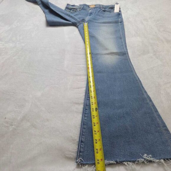 29 Mother (from Anthropologie) The Weekender Fray mid-rise Jeans in Glow Up - Picture 8 of 11